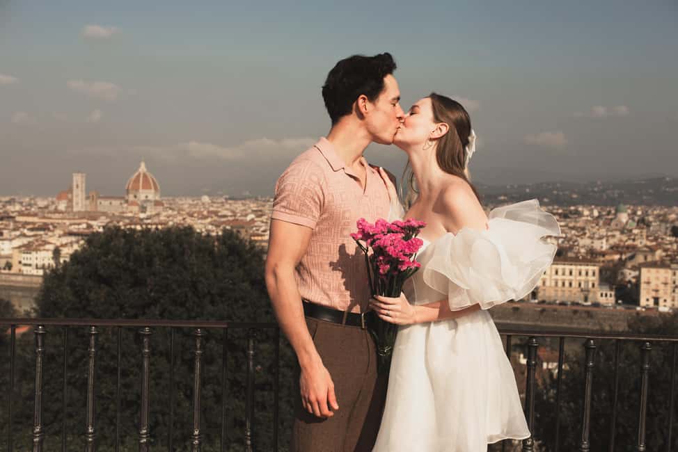 Florence: Private Photoshoot at Piazzale Michelangelo - Piazzale Michelangelo shots: what you’ll likely cover