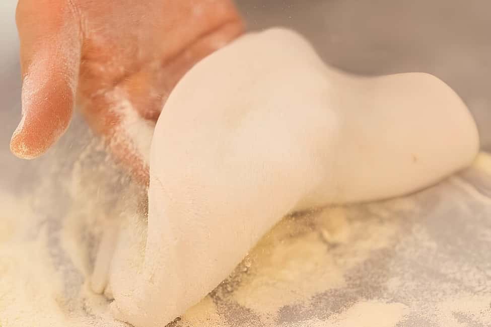 Florence: Private Pizza Making Class with Wine Tasting - Wine tasting with your pizza: Chianti Classico and Tuscan Rosé