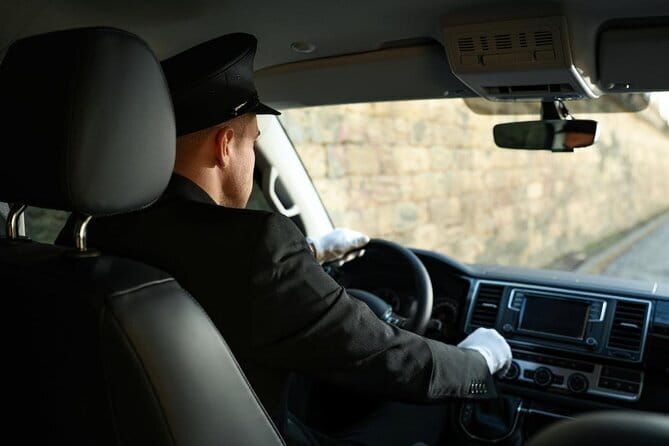 Florence Private Transfer from or to Florence Airport, Train Station and Hotel - Communication and meet-up: the difference between easy and annoying