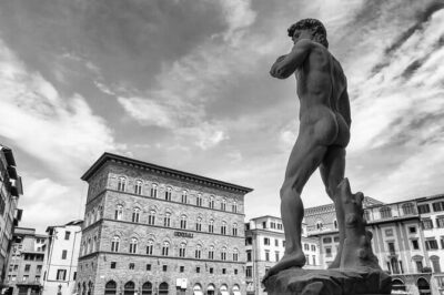 Florence: Private walking guided tour - Starting at Piazza del Duomo: San Lorenzo and the Medici backstory