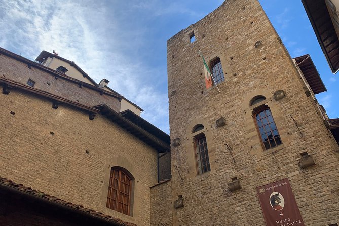 Florence Private Walking Tour - Along the Arno to Ponte Vecchio: the walk becomes a viewpoint