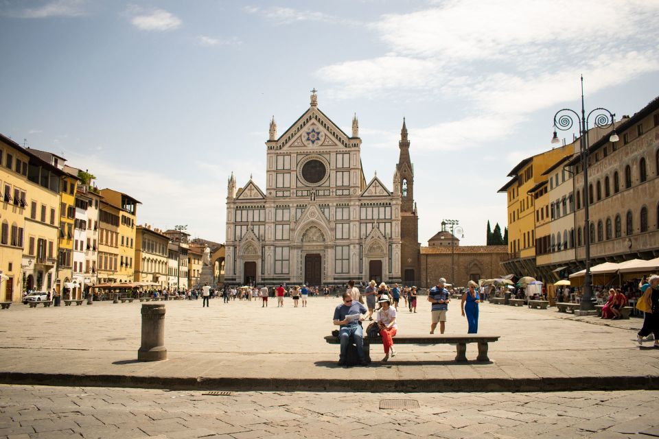 Florence: Renaissance City Walking Tour - Starting at the Uffizi courtyard and Piazza della Signoria