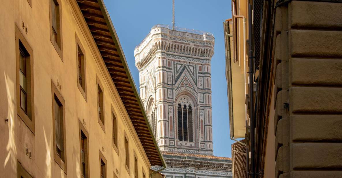 Florence: Renaissance City Walking Tour - The sprint through narrow alleys to Santa Croce