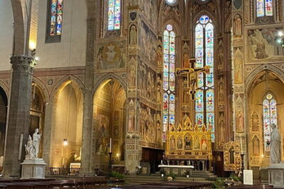 Florence SANTA CROCE Basilica Private Tour - Entering the Basilica of Santa Croce: what you’ll be listening for