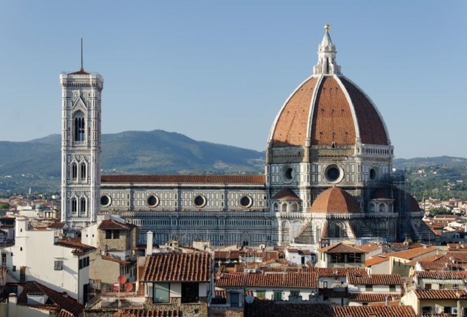 Florence: Small-Group Walking Tour with David and Duomo - Santa Croce and Piazza della Repubblica: the social heartbeat of the center