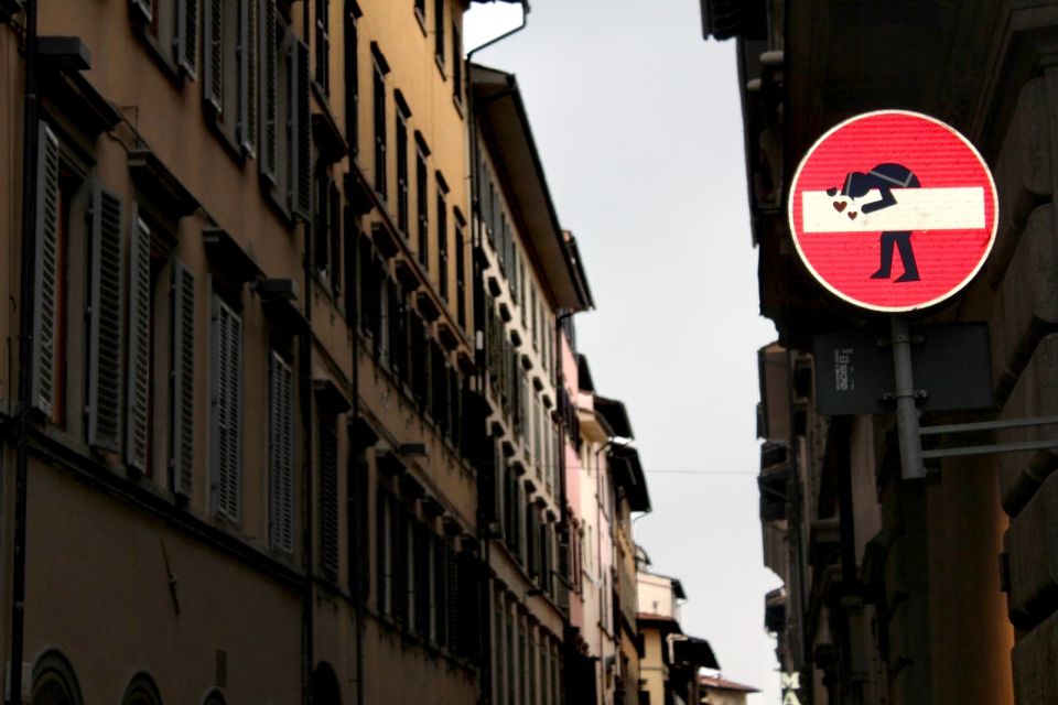 Florence: Street Art Tour - Piazza Pitti and the “Alternative Florence” Effect
