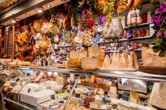 Florence Street Food Walking Tour with wine in Duomo Area - Price and value: why $65.17 feels reasonable in Florence