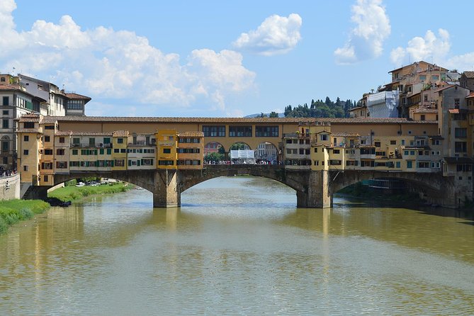 Florence: The curious Oltrarno, Self-Guided Audio tour - Pitti Palace and Sdrucciolo de’ Pitti: craft landmarks, not just famous names