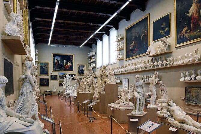 Florence Tour: Michelangelo's David and Historic Center - Accademia Gallery: David and the white-marble story