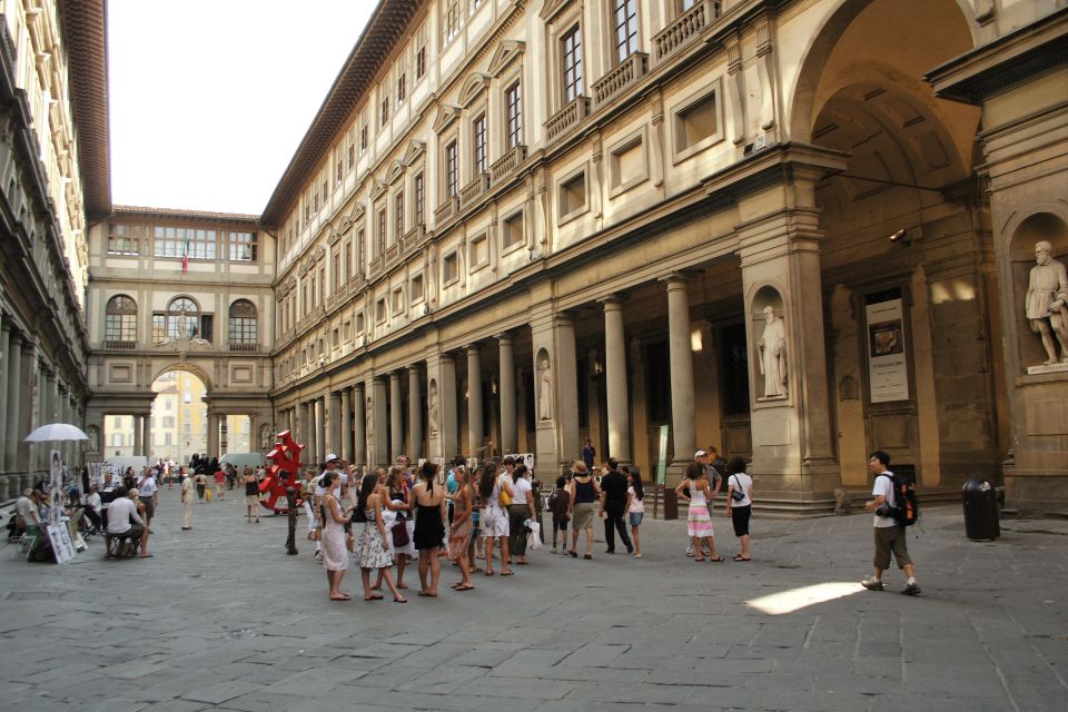 Florence: Uffizi Gallery Private Tour w/ Skip-the-Line Entry - Where you start: Fontana del Nettuno and Piazza della Signoria