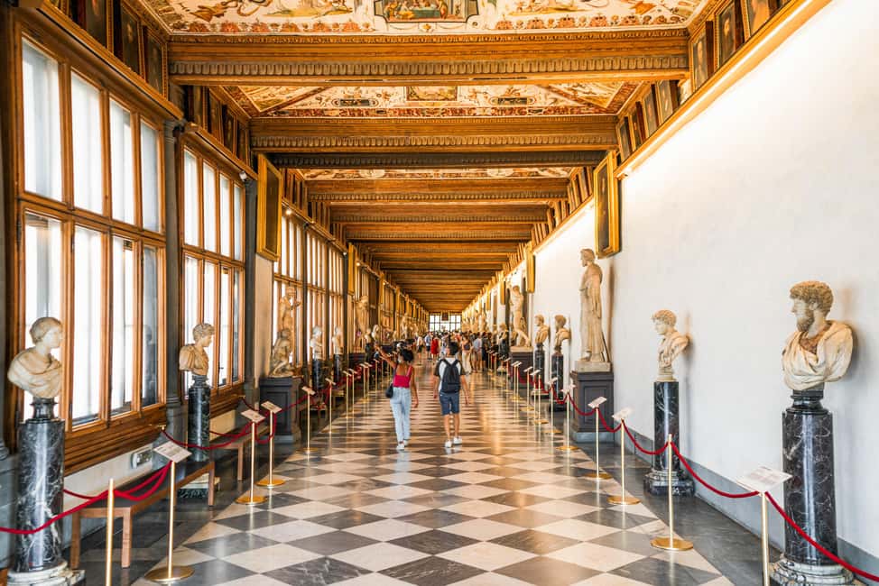 Florence: Uffizi Guided Tour with Skip-the-Line Entry Ticket - Leonardo’s Annunciation and the Art-That-Connects Story