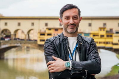 Florence: Untold Bike tour with Roberto - Roberto’s storytelling: jokes, politics, and the Medici “why”