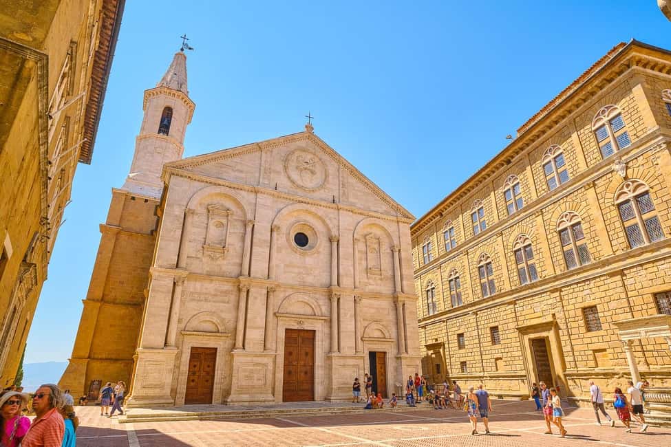 Florence: Val d'Orcia Private Chauffeur-Driven Tour - Montepulciano Late in the Day: Vino Nobile Country and New Moon Energy