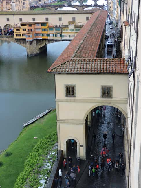 Florence: Vasari Corridor and Uffizi Gallery Exclusive Tour - Guides Matter: What Makes the Experience Feel Worth It