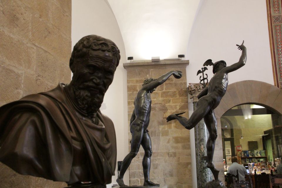 Florence: Walking Tour and Bargello Museum - Duomo Square and the Big Dome Moment