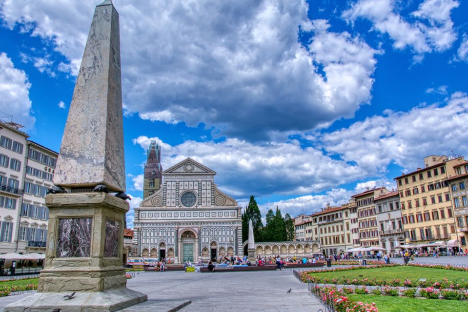 Florence: Walking Tour of Dante's Florence with a Guide - Piazza della Signoria and Palazzo Vecchio: the funerary mask moment