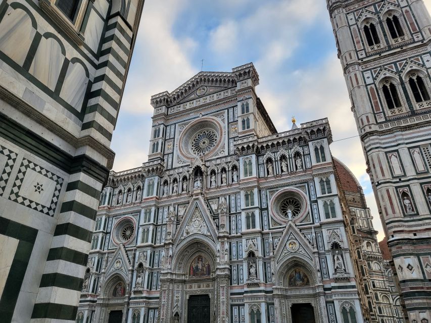 Florence: Walking Tour of Dante's Florence with a Guide - Guide style, language, and audio: how you’ll hear the story