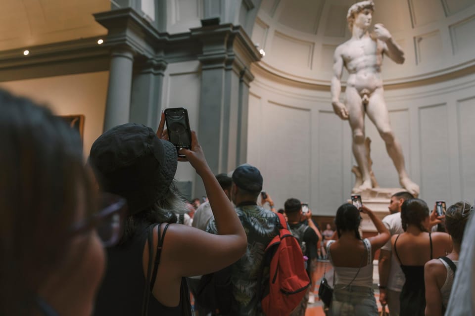 Florence: Walking Tour with David, Duomo & Uffizi Gallery - Mercato del Porcellino to Piazza della Signoria: High-Impact Stops