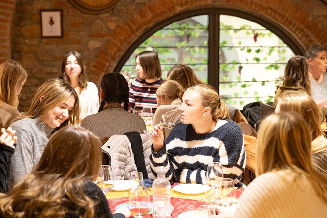 Florence Wine Tasting Experience with Seven Types of Tuscan Wine - What actually happens during the tasting (the flow of your 1.5 hours)