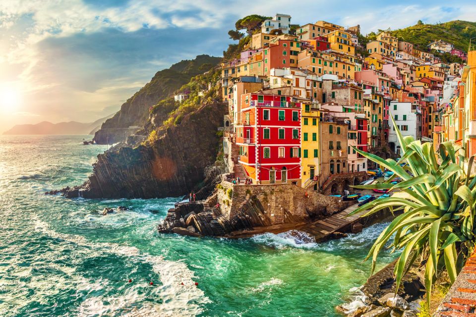 From Florence: Cinque Terre & Pisa Leaning Tower Day Tour - The Big Picture on Pace: Rushed Windows vs. Productive Sightseeing