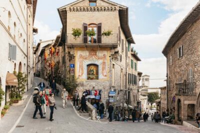 From Florence: Orvieto and Perugia Tour with Church Visits - Orvieto Stop: Quick Umbrian Views and a Famous Underground Wonder
