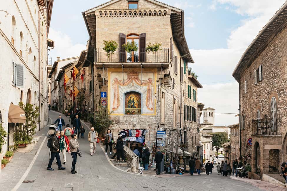 From Florence: Orvieto and Perugia Tour with Church Visits - Orvieto Stop: Quick Umbrian Views and a Famous Underground Wonder