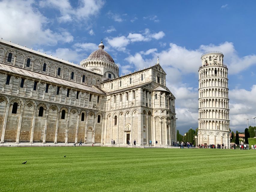 From Florence: Pisa Private Tour & Optional Leaning Tower - Free time on the lawn: where your photos turn into a breather