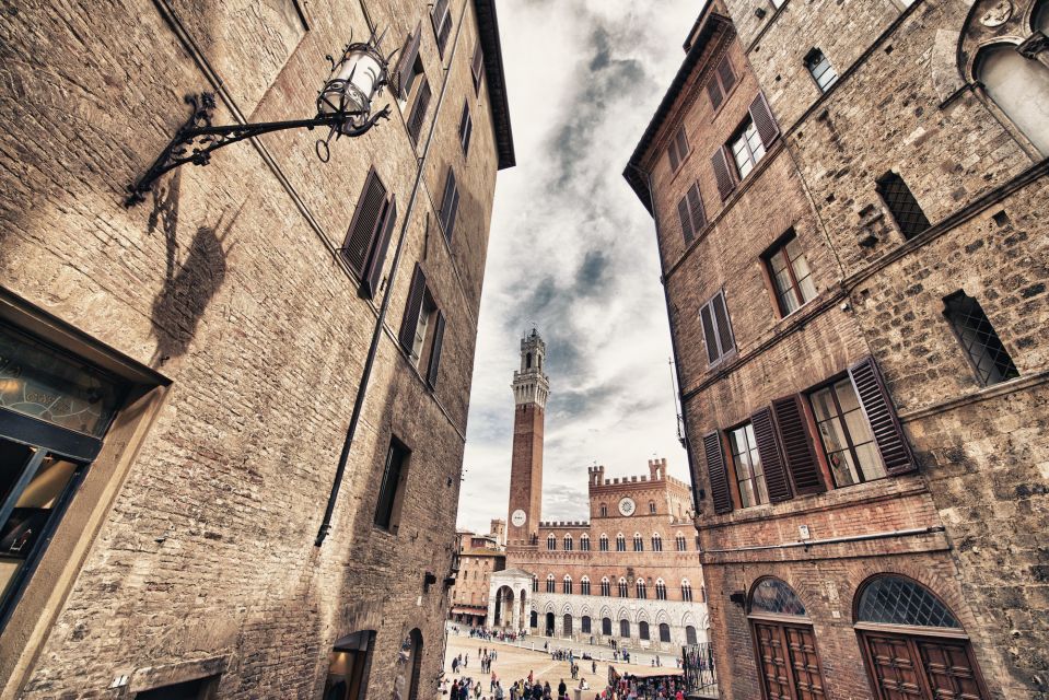 From Florence: Private Siena, San Gimignano + wine tasting - Siena With a Pro Guide: Piazza del Campo and Piazza del Duomo