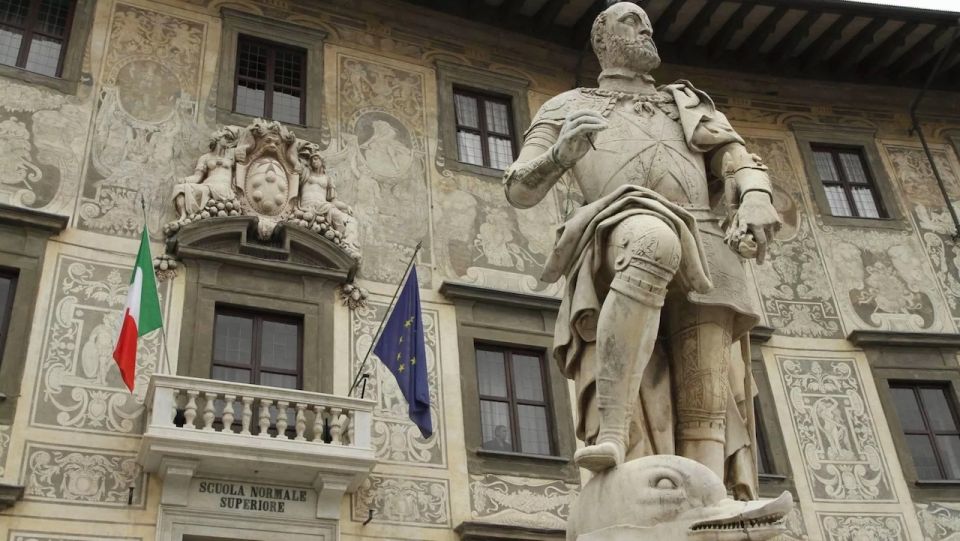 From Florence: PRIVATE Trip to Pisa, San Gimignano, & Siena - Pisa in 60 Minutes: Piazza dei Cavalieri to the Leaning Tower