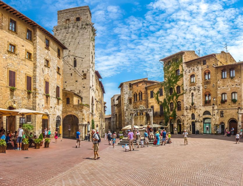 From Florence: Siena & San Gimignano Tour with Wine & Lunch - Getting from Florence: Piazzale Montelungo and an easy start