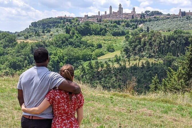 From Florence:Tuscany Tuk Tuk with Lunch, Wine & San Gimignano - Private tuk-tuk in the vineyards: two seats, big fun