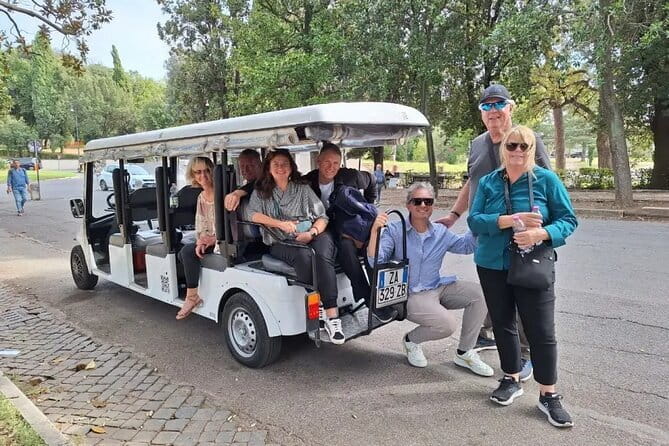 From San Gimignano: Tuscany Vespa Tour, Lunch & Wine Tasting - Group size and the practical vibe on the road