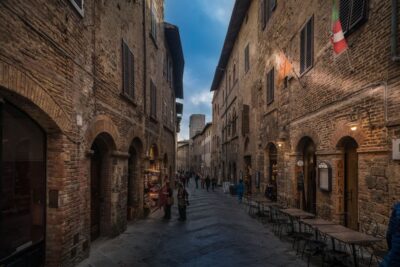 Full-Day Excursion to Siena, San Gimignano & Chianti - Florence Departure and the Minivan Rhythm to Tuscany
