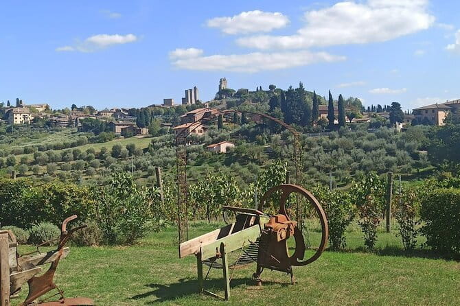 HALF-DAY: Chianti Classic Tour with Wine Experience & visit of San Gimignano - Key highlights at a glance