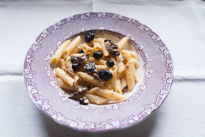 Handmade Pasta and Tiramisu class in Florence - Dining in a family kitchen: why the setting matters