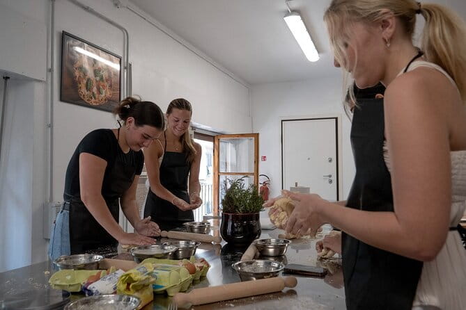 Hands on Deluxe Traditional 4-course dinner with fresh pasta - Safety, food allergies, and celiac limits you should know upfront