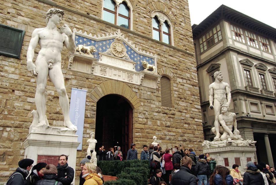 Hidden Florence: 2-Hour Guided Walking Tour - Dante and Beatrice: a quiet corner near Dante’s home