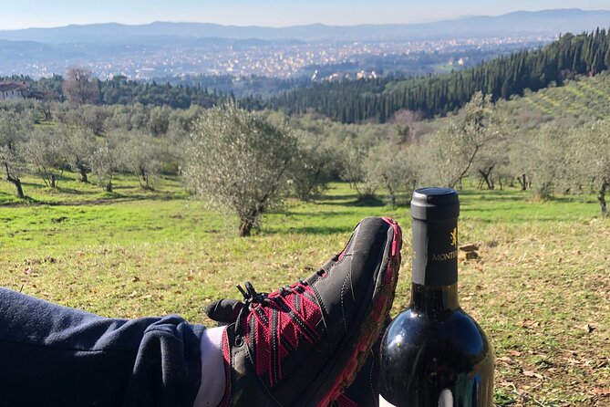 Hiking Florence Tuscany hills with lunch & wine - Starting point to first views: skyline moments before the main hike