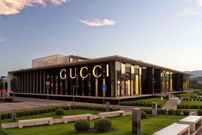Hire a driver for The Mall Outlet - Limousine Service Florence - Mercedes Transfer: Comfort and Control (Not Just Transportation)
