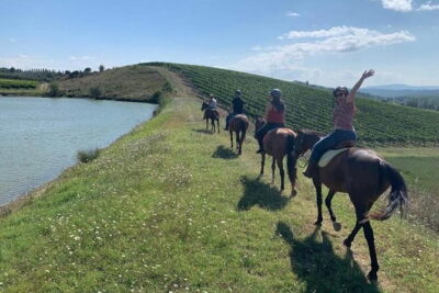 Horseback Ride in S.Gimignano with Tuscan Lunch Chianti Tasting - Morning setup: the AC van ride and your start in Florence