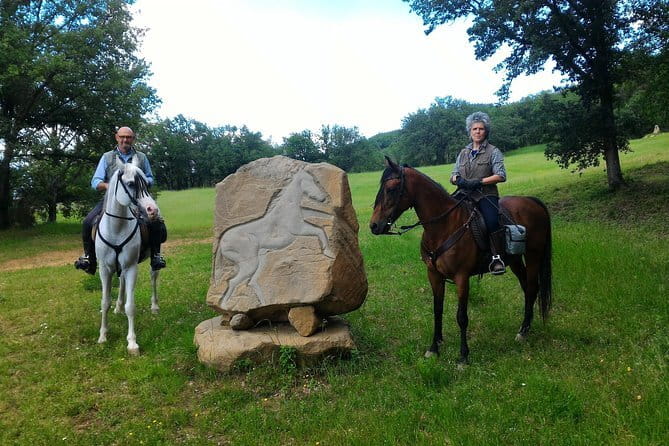 Horseback riding & Wine Tasting and snack Lunch at noble Estate - Meet Your Guides: The Human Part of the Day