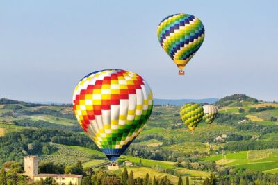 Hot Air Balloon ride in the Chianti Valley Tuscany - Breakfast and the small-group vibe near Chianti vineyards