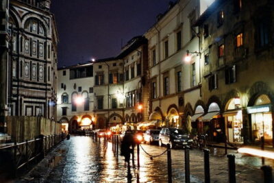 Illuminated Florence Tour for Kids and Families with Gelato and Pizza - The Itinerary Flow: Walking, Games, and “Small Wins” for Every Age