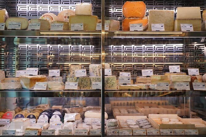 Journey through Italian Cheese - Formaggioteca Terroir: the cheese bar that sets the tone