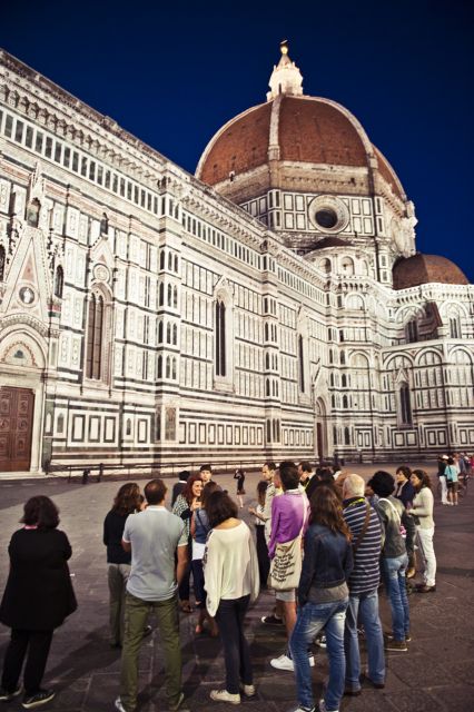 Legends of Florence: Exclusive Walking Tour by night - Key Points Before You Go