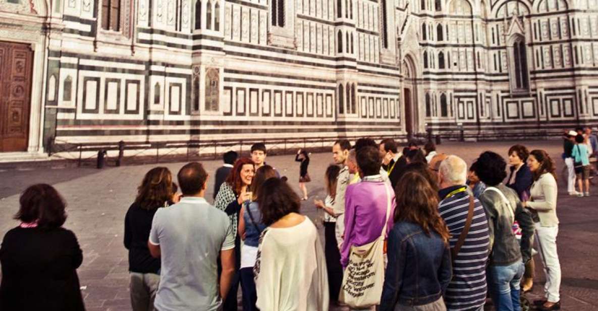 Legends of Florence: Exclusive Walking Tour by night - Piazza Signoria Start: Cosimo on Horseback and Night Atmosphere