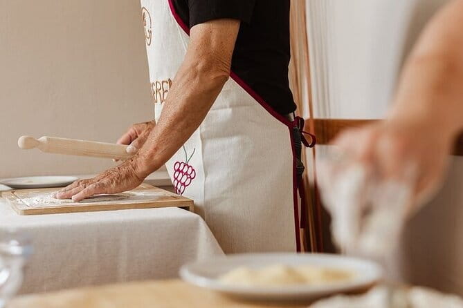 MaMa Florence: The Art of Corzetti - Hands-On Pasta Class - Wine pairings: what to expect and how to plan