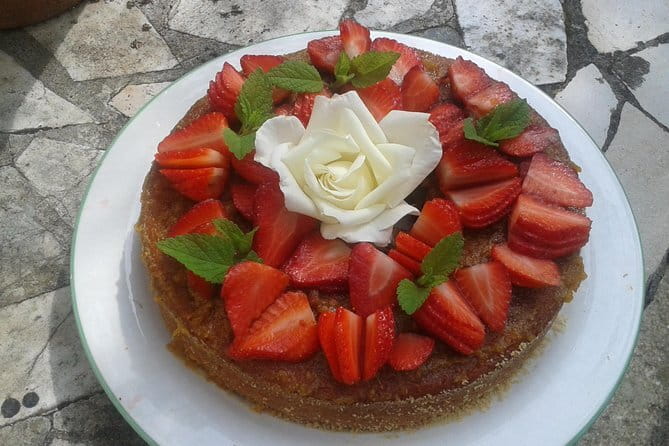 Market Tour & Traditional Tuscan cooking class in a garden - Small group logistics that actually help: max 8 travelers