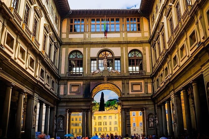 Medici Legends & Renaissance Wonders: Florence Small Group Tour - Stops 10 and 11: Palazzo Vecchio and Piazza della Signoria