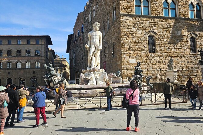 Michelangelo’s David & Medici Treasures Accademia Gallery Tour - Piazza della Repubblica: a short stop with serious layers